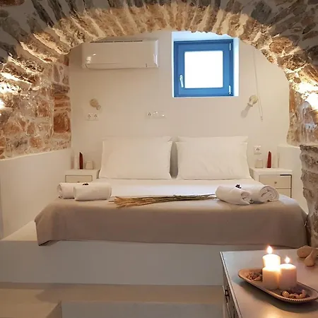 Vakantiehuis 1875 Panoramic Stone House *