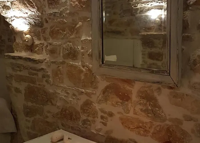 1875 Panoramic Stone House