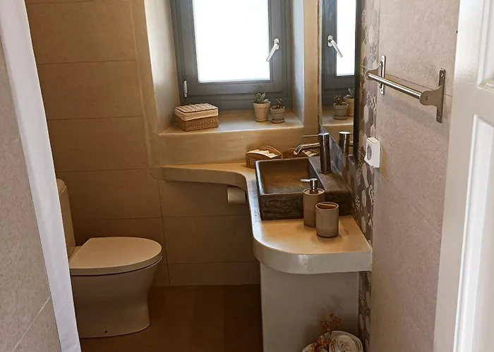 1875 Panoramic Stone House Casa de Férias *