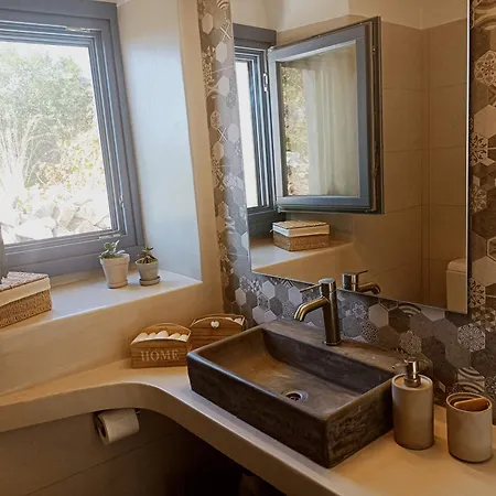 1875 Panoramic Stone House * Filótion