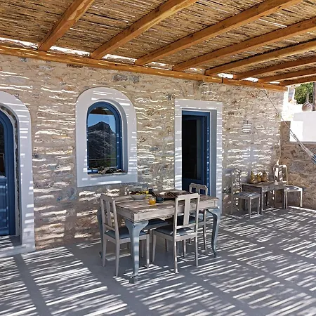 1875 Panoramic Stone House Ferienhaus Filótion