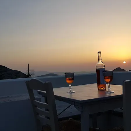 1875 Panoramic Stone House Ferienhaus Filótion